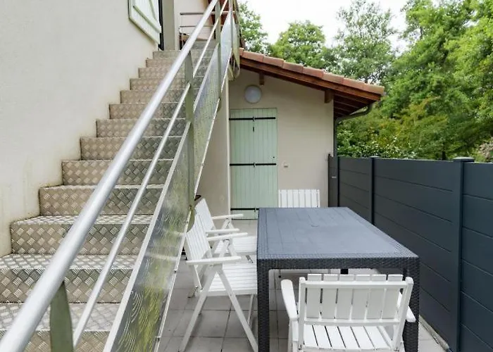 La Maison De Grand-pere, Appt Cote Дом отдыха Леон