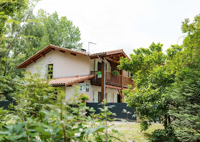 Дом отдыха La Maison De Grand-pere, Appt Cote *